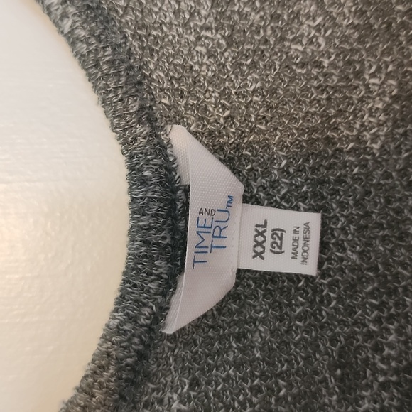 Time and Tru loose fit tanks top slightly cropped sweater tank top size 3X - Picture 3 of 5